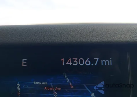 2024 Lincoln Nautilus Reserve z USA, uszkodzony, nr VIN 5LMPJ8KA4RJ835924